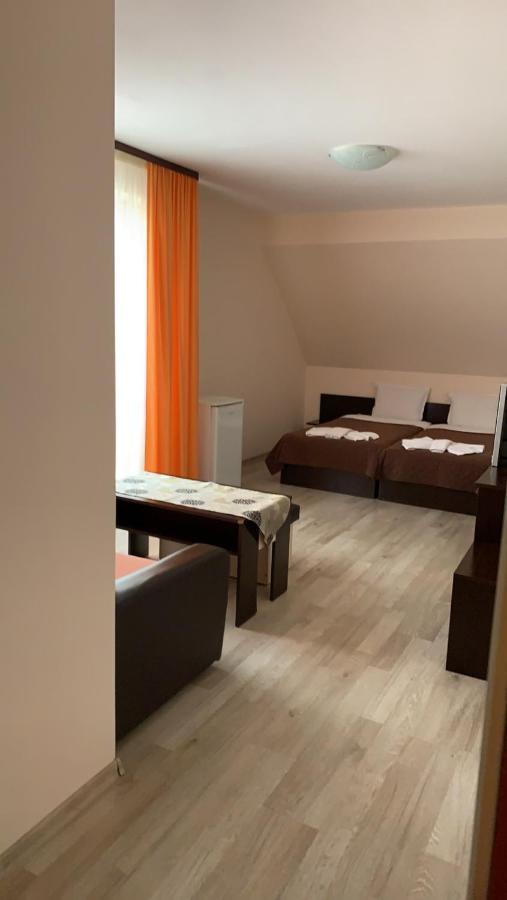 Hotel Topalovi Nesebar Bagian luar foto